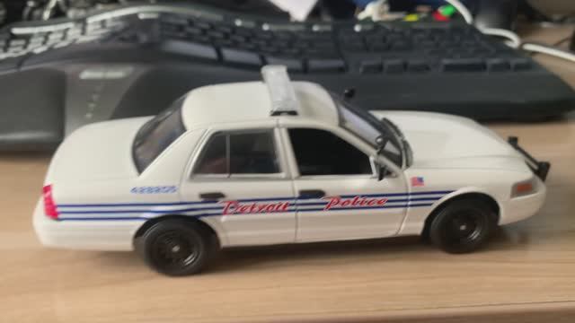 Обзор модели Ford Crown Victoria от Greenlight смотреть онлайн