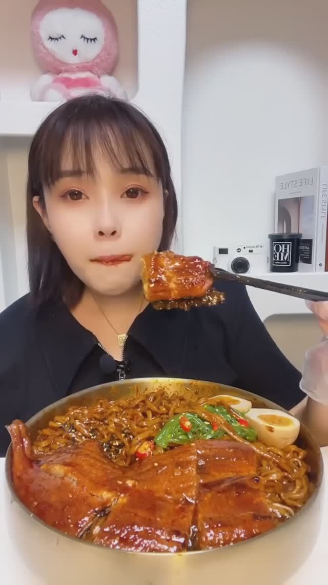 Асмр острая лапша