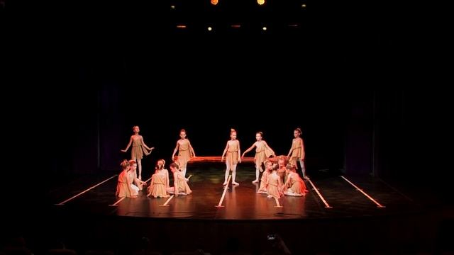 2х камерная видеосъемка: ТРАДИЦИОННЫЙ взгляд. "Бескрайняя пустыня". Педагог: Дикусар Ясна. смотреть онлайн