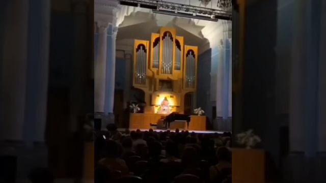 Слушаем орган . Небольшой отрывок для любителей органной музыки. смотреть онлайн