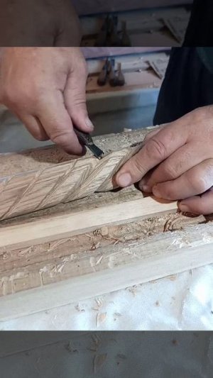Wood carving. Витая стойка (балясина)