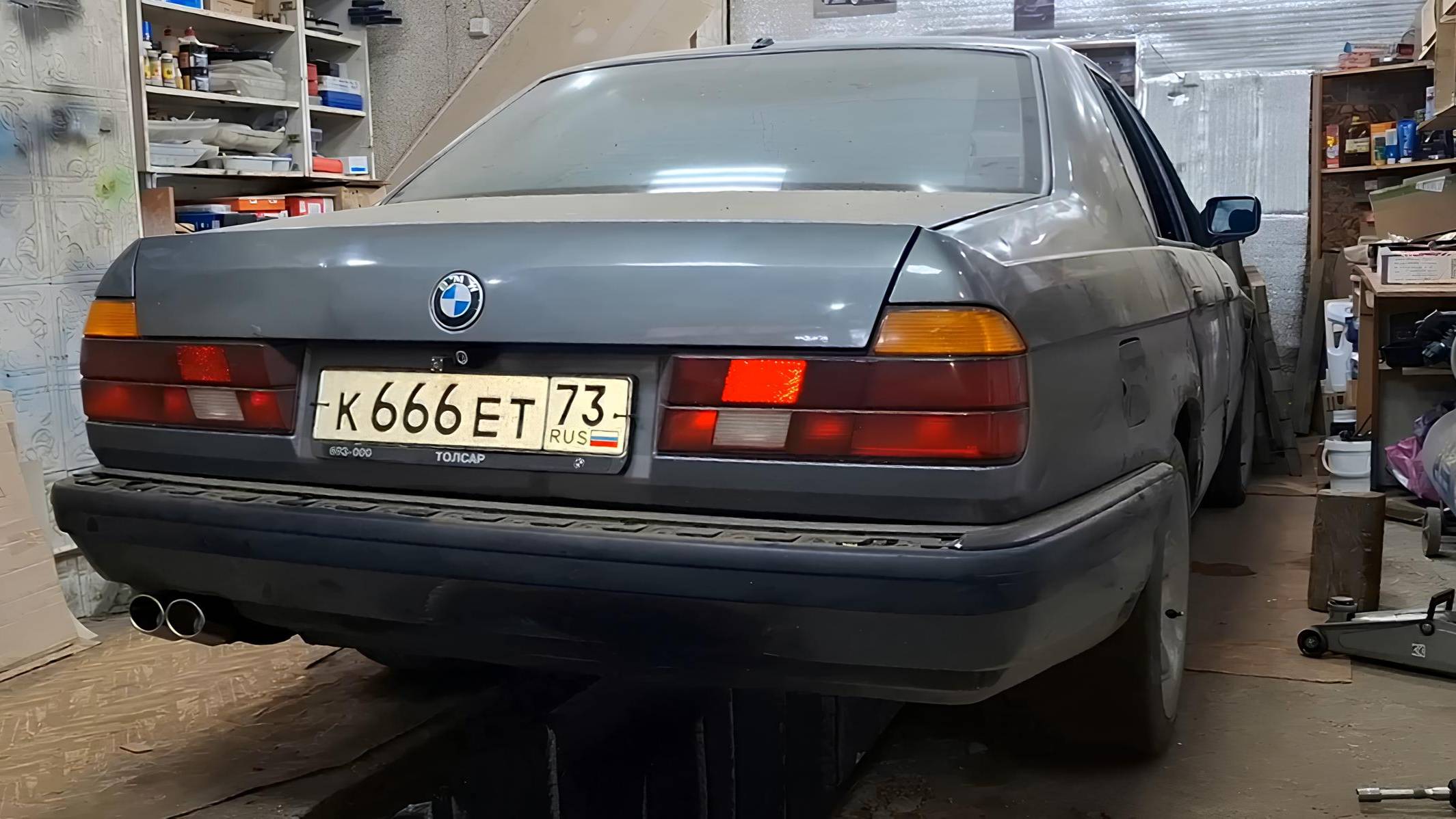 BMW e32 - Трансмиссия и задняя подвеска готова! смотреть онлайн