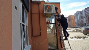 Установка кассетного кондиционера