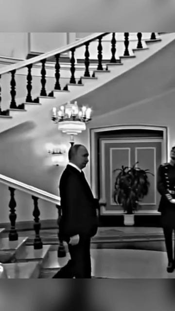 Почему? потому что боятся смотреть онлайн