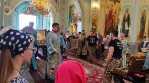 Молебен с акафистом перед образом  иконы Божией Матери «Избавительница от бед».