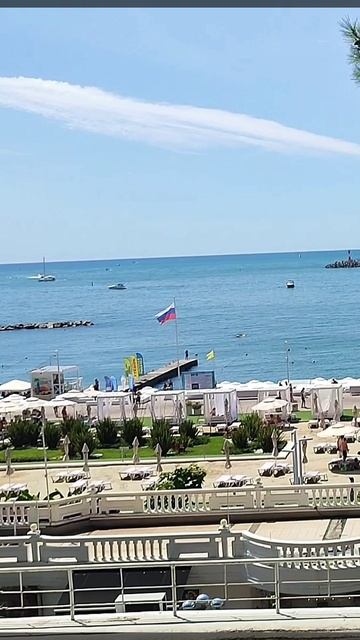 Смотровая площадка Сосны на море Пляж Маяк Сочи летом смотреть онлайн