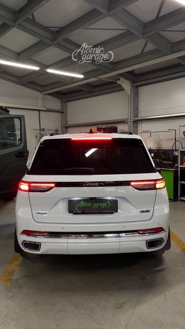 Переделка красных поворотников на желтые Jeep Grand Cherokee смотреть онлайн