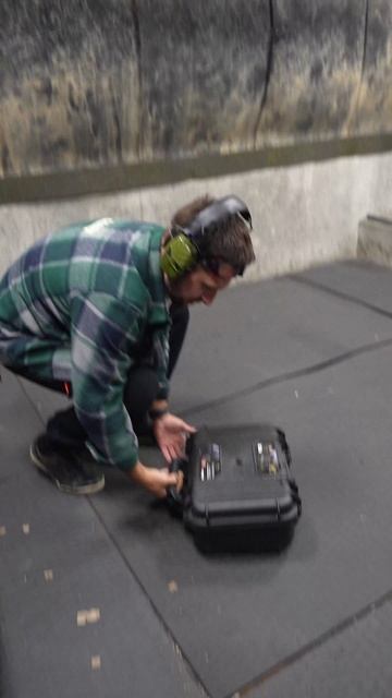 Стреляем в ящики INFORCE: остановят ли они пулю? смотреть онлайн