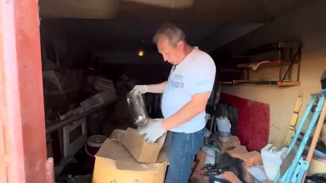 Разбираем старый гараж! Наши находки. 2 часть смотреть онлайн