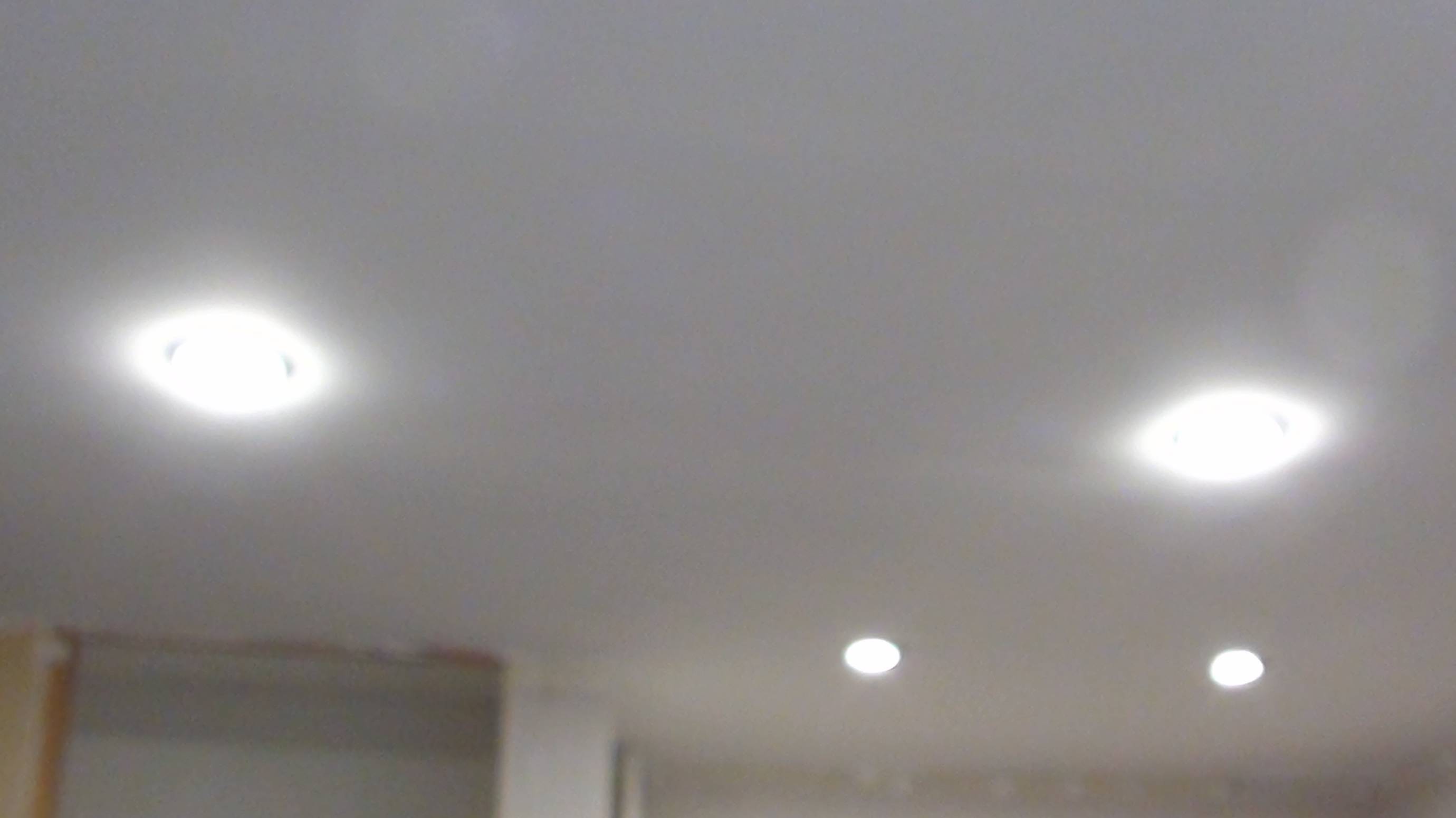 Ремонт кухни 26 день// Затёр и покрасил потолок// Установил светильники// Света - "МОРЕ" смотреть онлайн