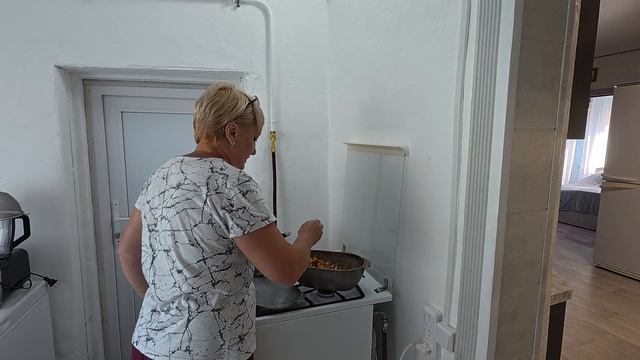 15 августа 2025 года. Одна дома. смотреть онлайн