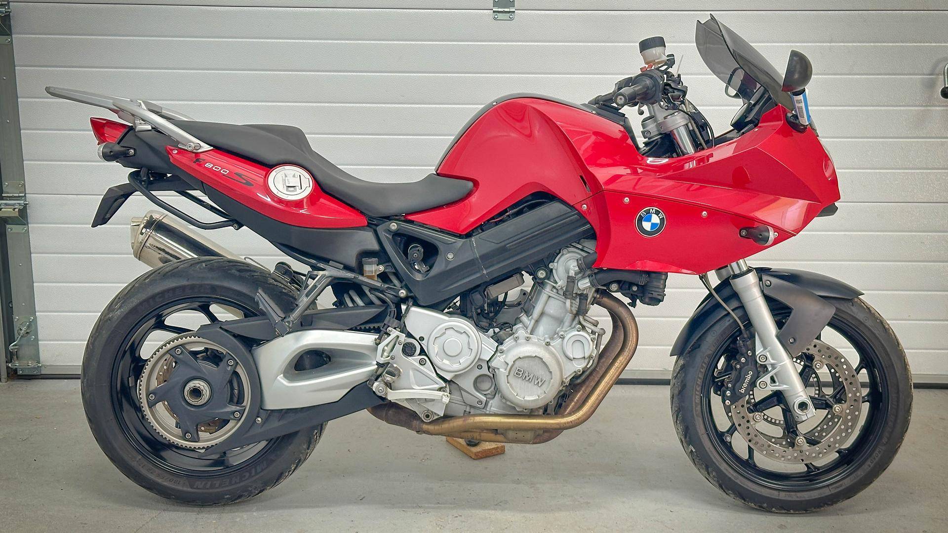 BMW F800S - WB10216J87ZP21525 смотреть онлайн