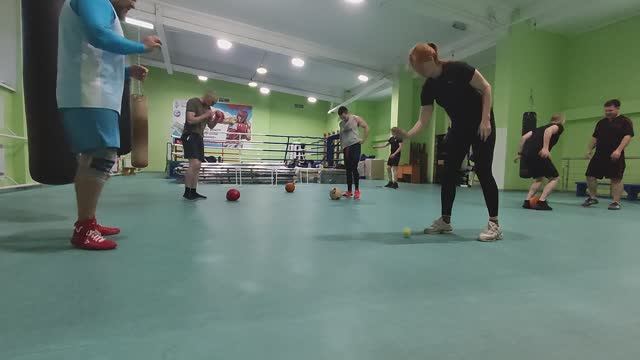 Круговая тренировка боксера 14.08.2025 смотреть онлайн