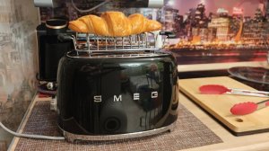 Тостер Smeg TSF01