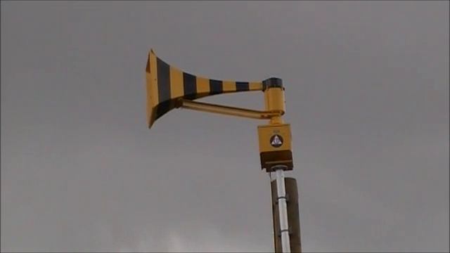 Federal Signal Bumblebolt 1000T Test смотреть онлайн