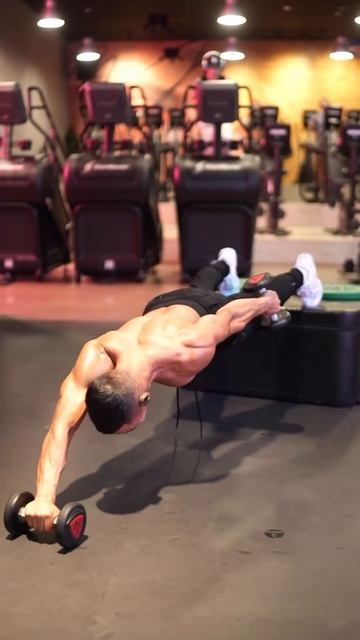 Упражнения с роликом для опытных