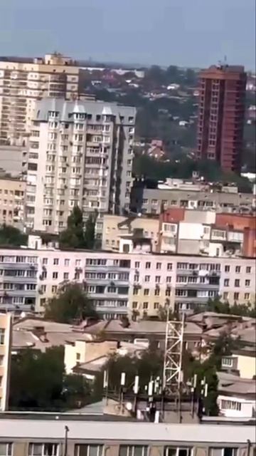 Ростов-на Дону. Тот самое видео которое даже лениаый постит. В чистом виде без клякс на нем. смотреть онлайн