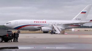 На Аляске приземлился борт номер один с президентом России на борту