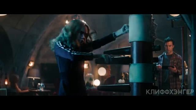 Кукла-убийца М3ГАН противостоит НОВОЙ ВЕРСИИ, которая хочет УПРАВЛЯТЬ СТРАНОЙ [пересказ]