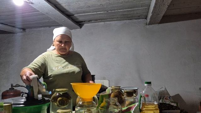 Я припала от этой комментаторши 🤣/ компот из груш смотреть онлайн