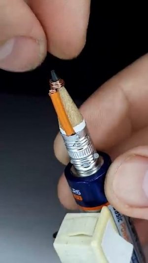 Мини-паяльник с температурой 1000°C от обычных батареек