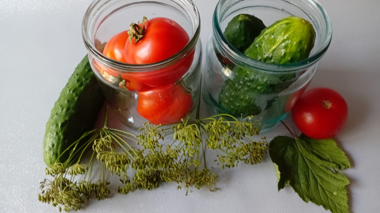 СЕКРЕТЫ ХРАНЕНИЯ ЗАГОТОВОК на ЗИМУ. СОВЕТЫ ХОЗЯЙКАМ смотреть онлайн