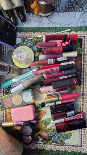 Распаковка и обзор косметики 💄 Косметика ✨️  помады и многое другое 💃