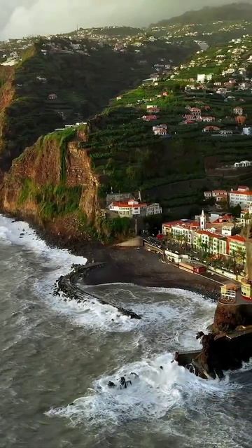 Понта-ду-Сол, Португалия смотреть онлайн