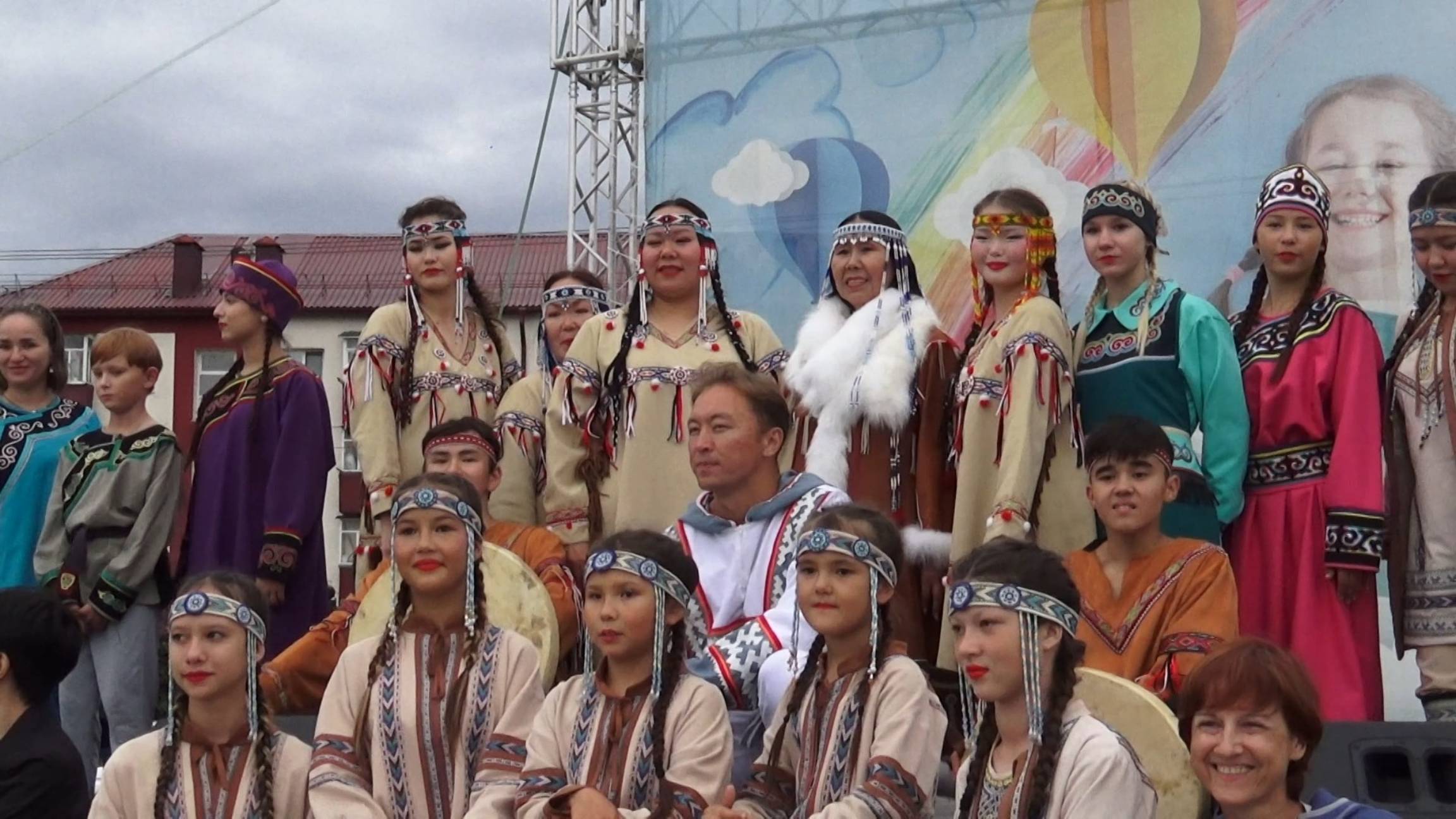 Сахалин.Поронайск.20 Кочующий фестиваль песни и танцев народов севера.8 августа 2025 смотреть онлайн