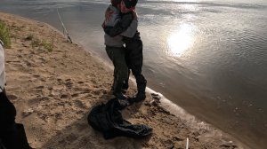 Только ради таких моментов надо идти на рыбалку! Раздача леща!