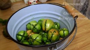 Острые зеленые помидоры фаршированные зеленью и чесноком. Заготовки на зиму с Оксаной Валерьевной.