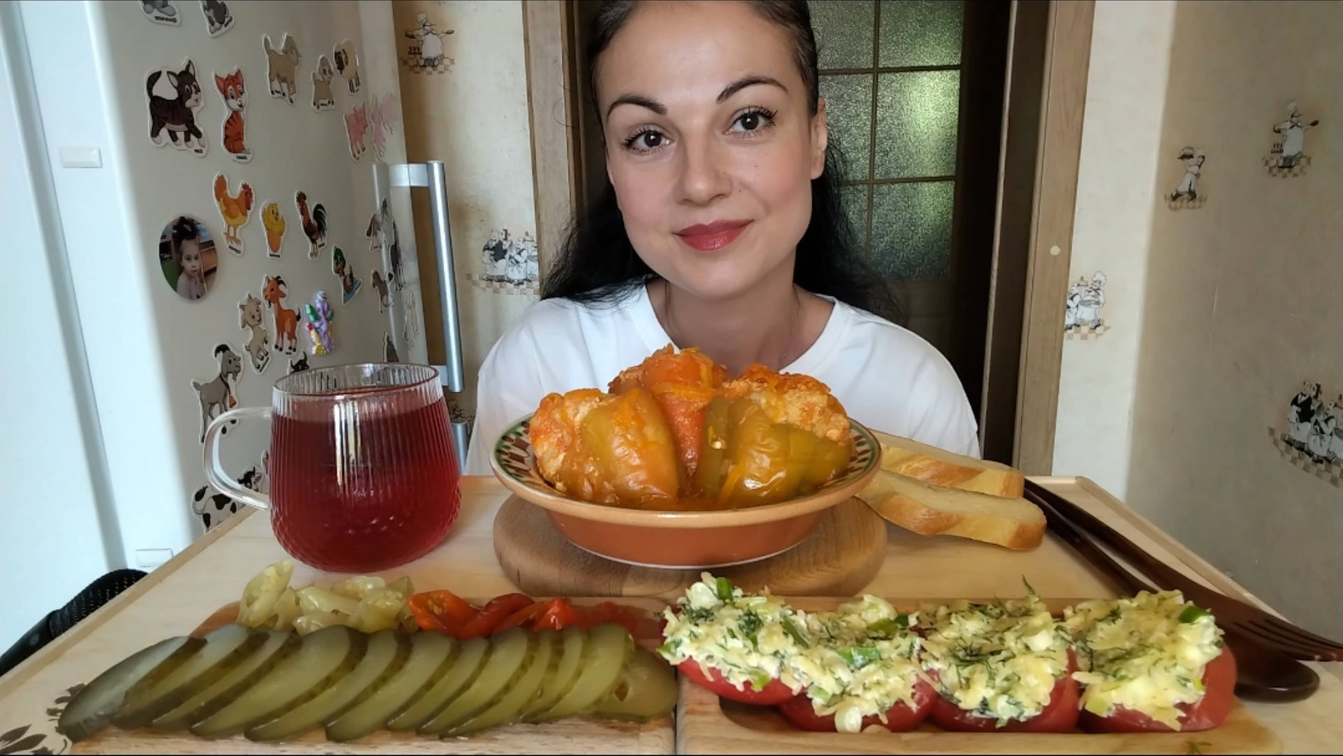 Новое видео❗Мукбанг 🫑🥗Фаршированные перцы, помидоры с чесноком 🤤👍