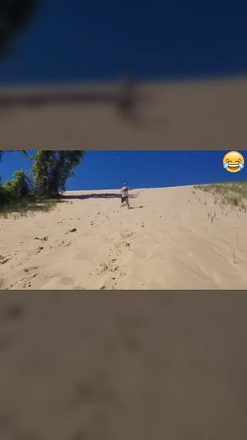 Смешное падение. #смешно #падение #угар #приколы #смех #funny #fail #fall #видео