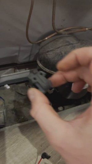 Ремонт холодильника за 2 минуты!