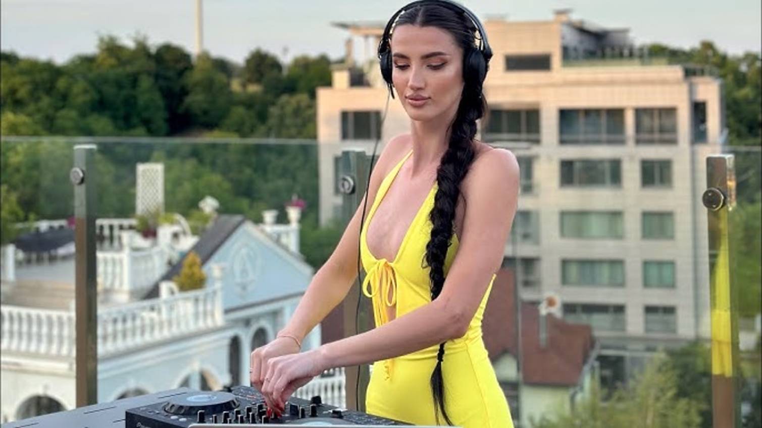 NAYA SALAMANDRA🦎 | DJ NAYA | [Progressive House:Melodic Techno] смотреть онлайн