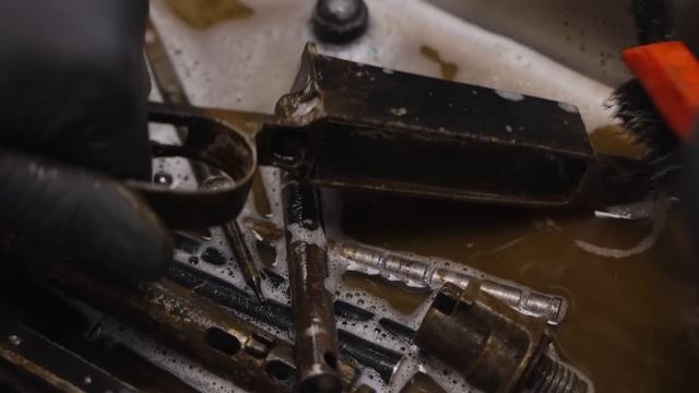 VZ-24 ПРЕВРАТИЛАСЬ В КОНФЕТКУ! — НЕВЕРОЯТНАЯ РЕСТАВРАЦИЯ смотреть онлайн