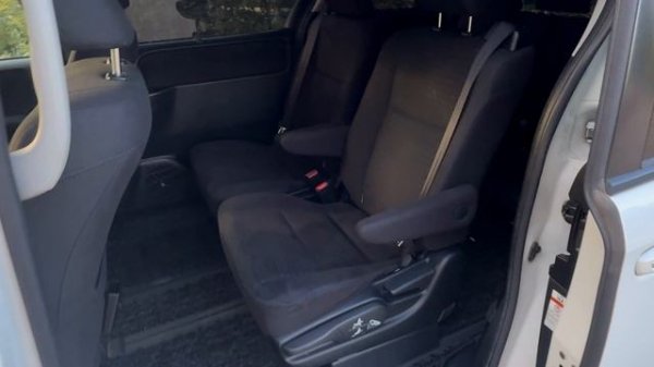 Обзор Тойота Вокси