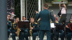 Любите, девушки, простых романтиков