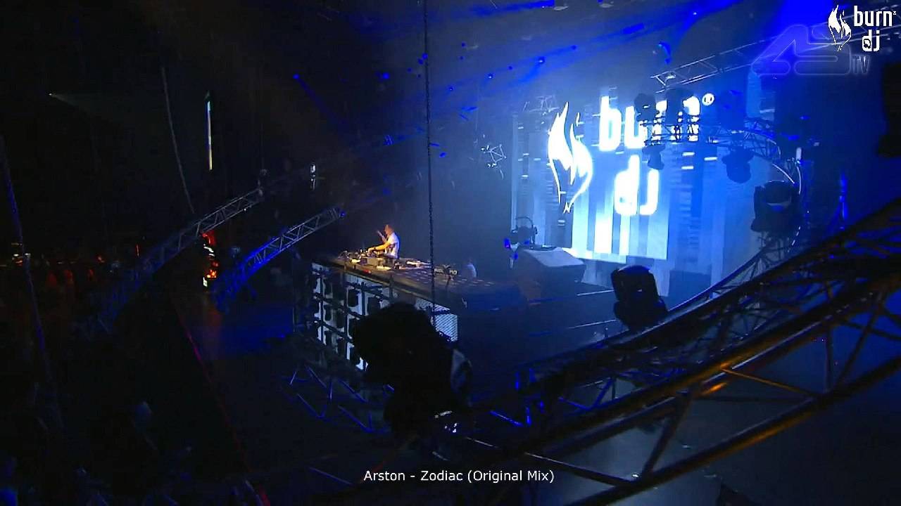 Aurosonic live @ Paul van Dyk show 21.12.2013 Moscow Stadium Live смотреть онлайн
