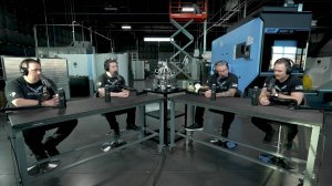 Титаны обозревают станок DN Solutions DVF 8000, со стойкой Siemens