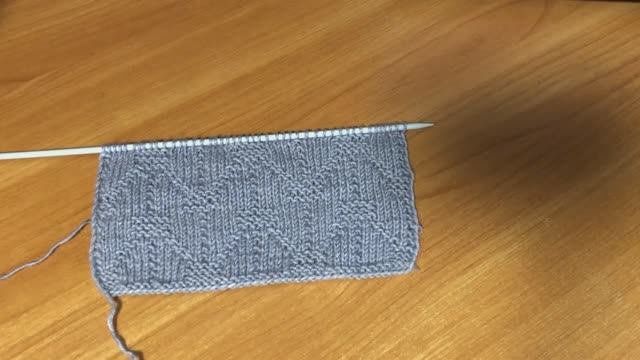 Классный теневой узор спицами для ваших изделий смотреть онлайн