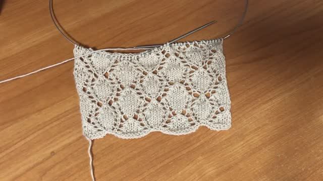 Ромбики в ажуре. Красиво для плечевых изделий смотреть онлайн