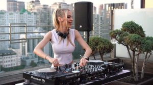 Karry G | Live Podcast 015 : Melodic Techno & Progressive House