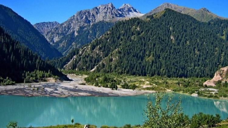 Из Алматы — к озеру Иссык и водопаду Медвежий смотреть онлайн