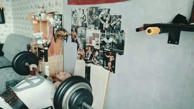 Жим лёжа на наклонной скамье 130Kg