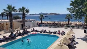 Веранда над рестораном в отеле Petunya Beach Resort 4*Бодрум