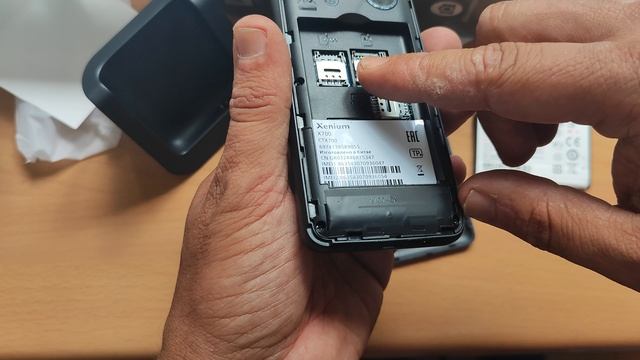 Xenium X700 мобильный телефон смотреть онлайн