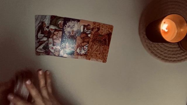 О ЧЁМ ОН МОЛЧИТ❓❗️ТАРО РАСКЛАД смотреть онлайн