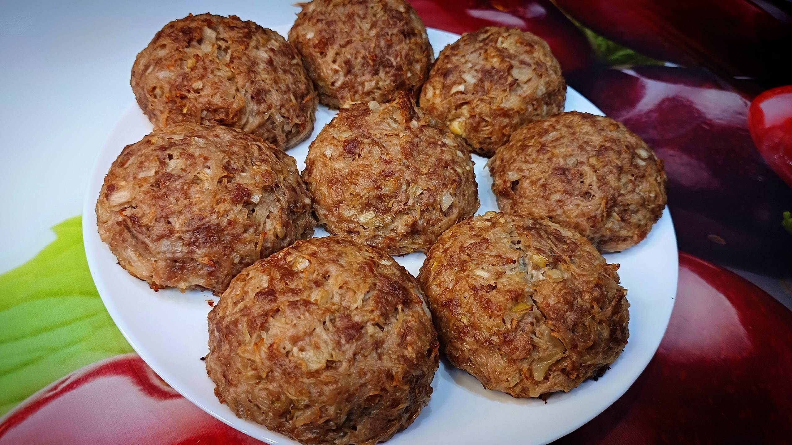 Запечённые зразы с вкусной начинкой. Удобный способ сделать зразы одинаковой формы. смотреть онлайн