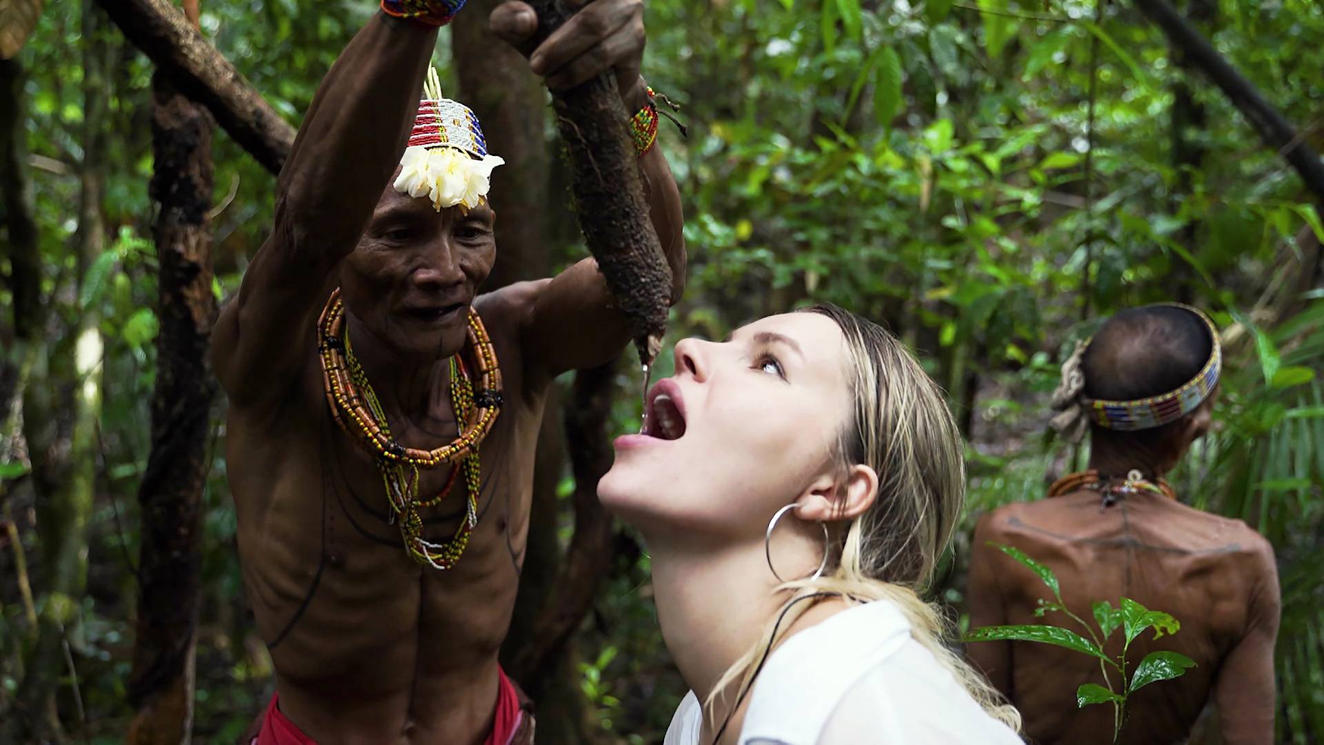 Белая амазонка: Индонезия